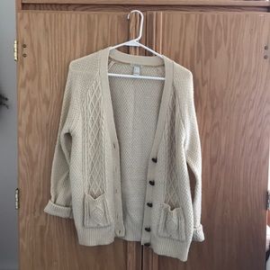 White knit cardigan